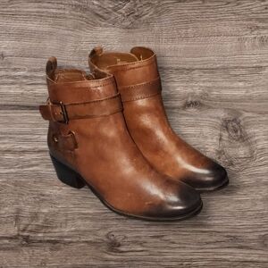 Women Vintage Leather Brown Ombre Ankle Boots By Auturo Chiang Size 8M.